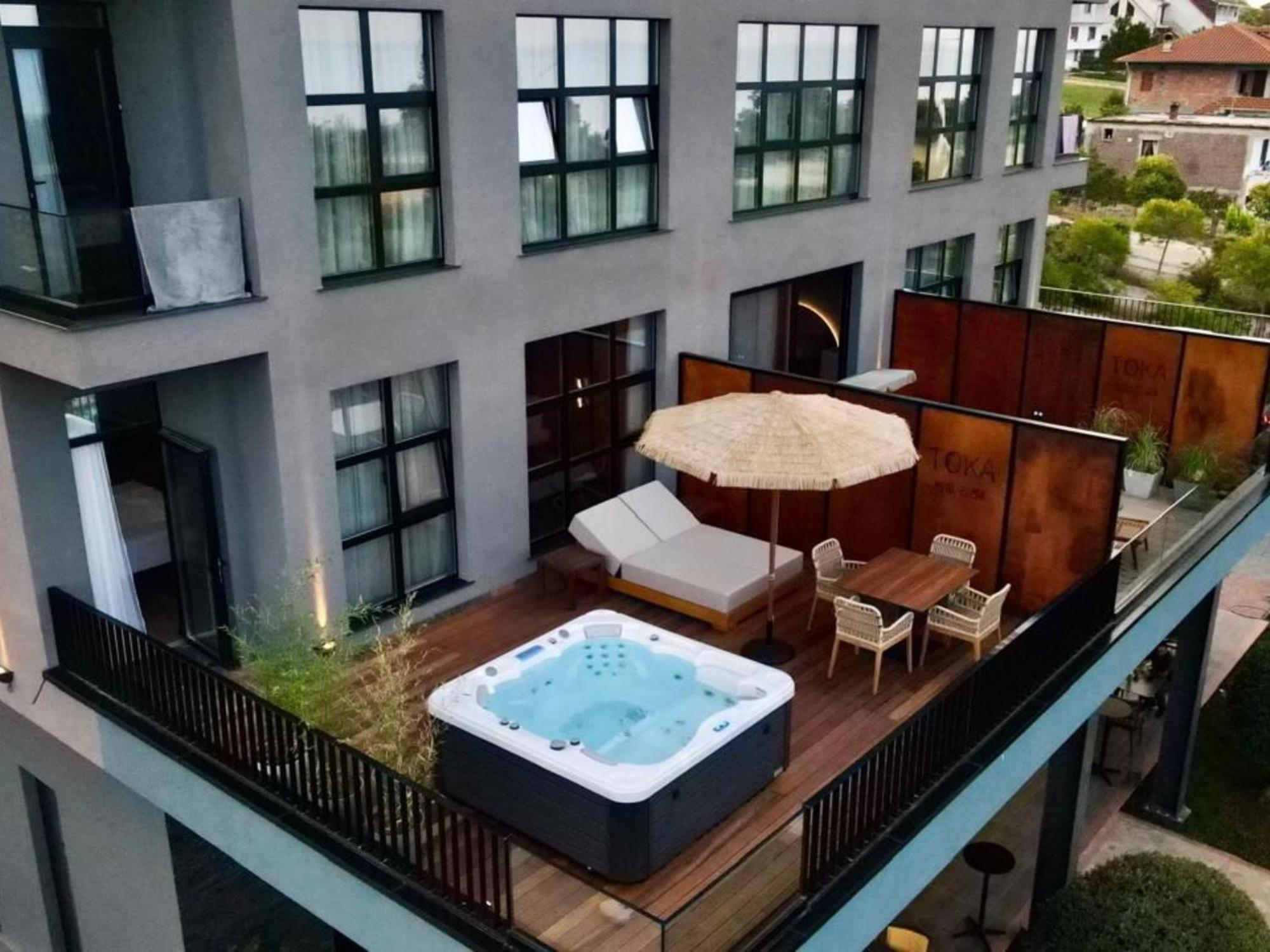 Toka Hotel Restaurant Udenisht Zewnętrze zdjęcie