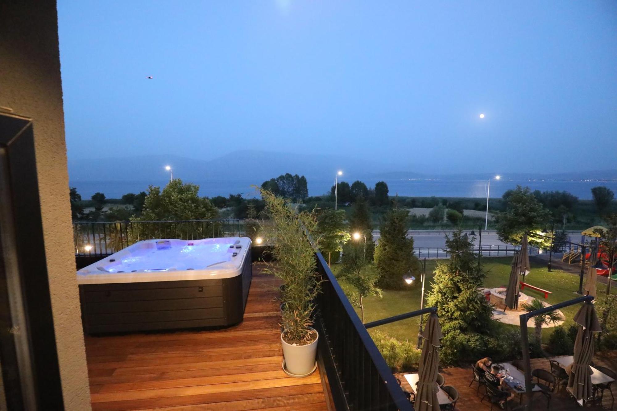 Toka Hotel Restaurant Udenisht Zewnętrze zdjęcie
