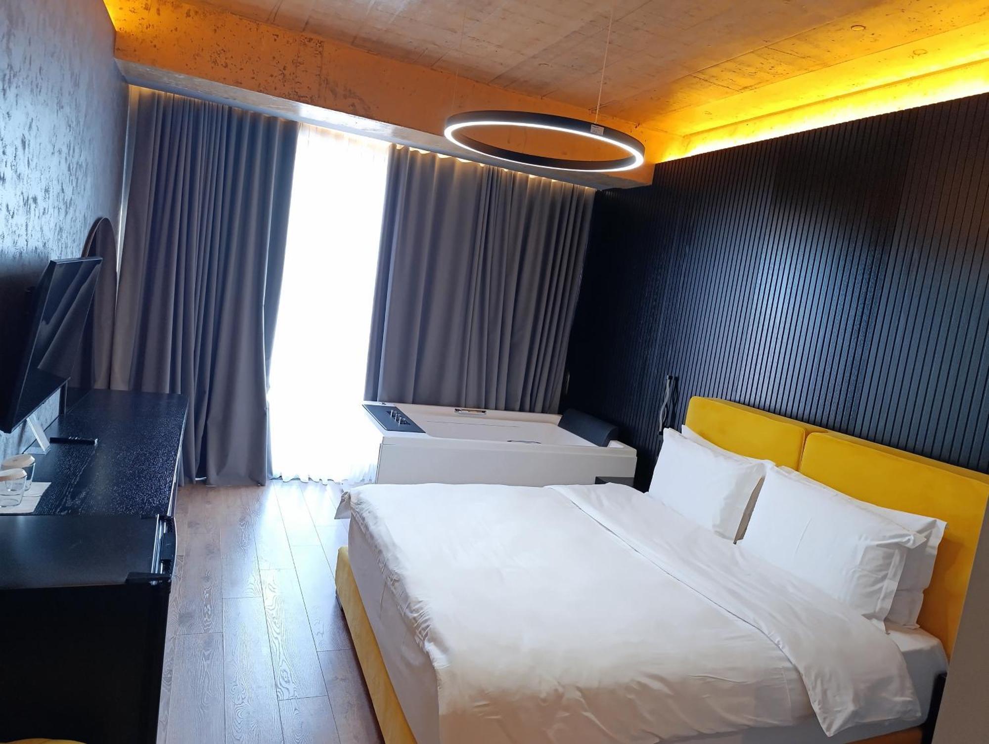 Toka Hotel Restaurant Udenisht Zewnętrze zdjęcie
