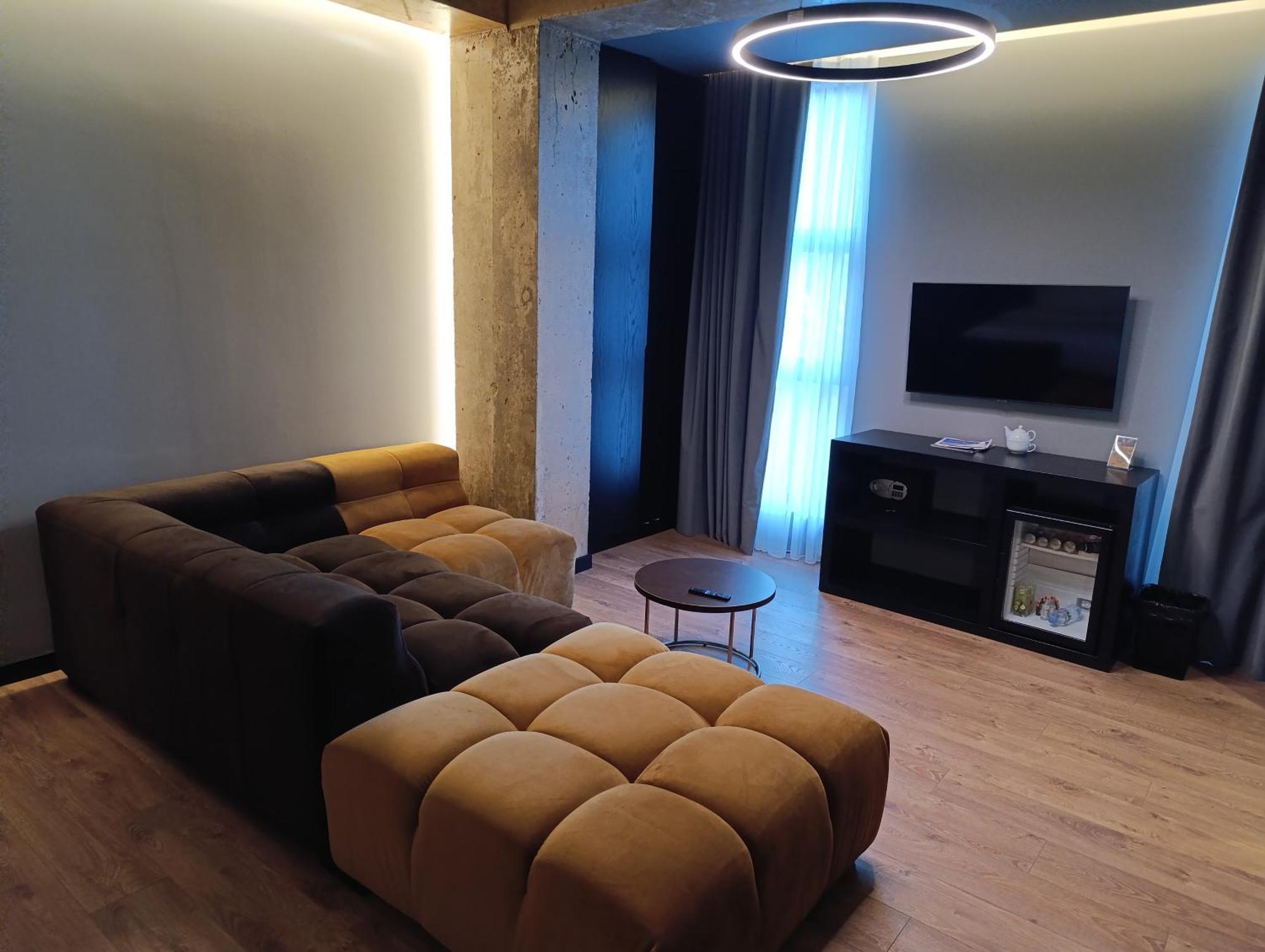Toka Hotel Restaurant Udenisht Zewnętrze zdjęcie