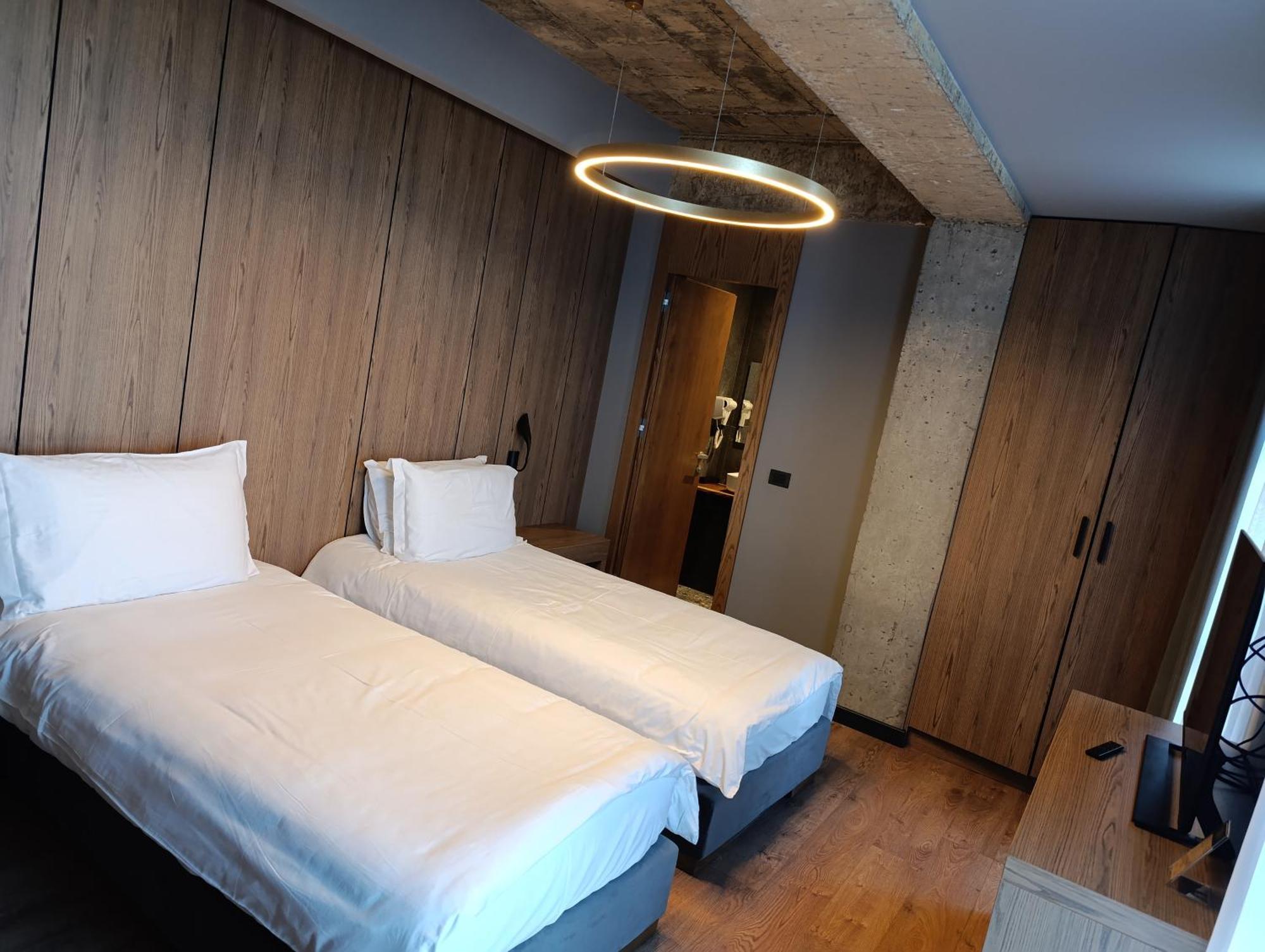 Toka Hotel Restaurant Udenisht Zewnętrze zdjęcie